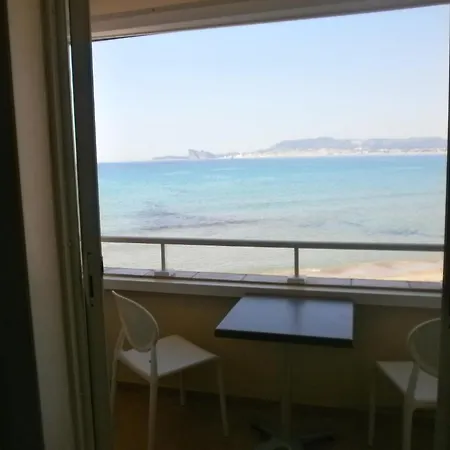 Au Tapis De Sable Szálloda Saint-Cyr-sur-Mer