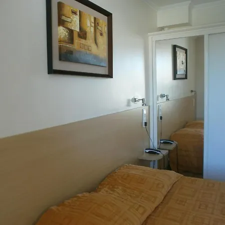 Au Tapis De Sable Szálloda 2*
