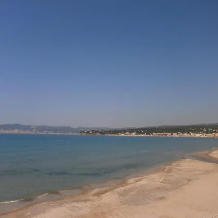 Au Tapis De Sable Szálloda 2*